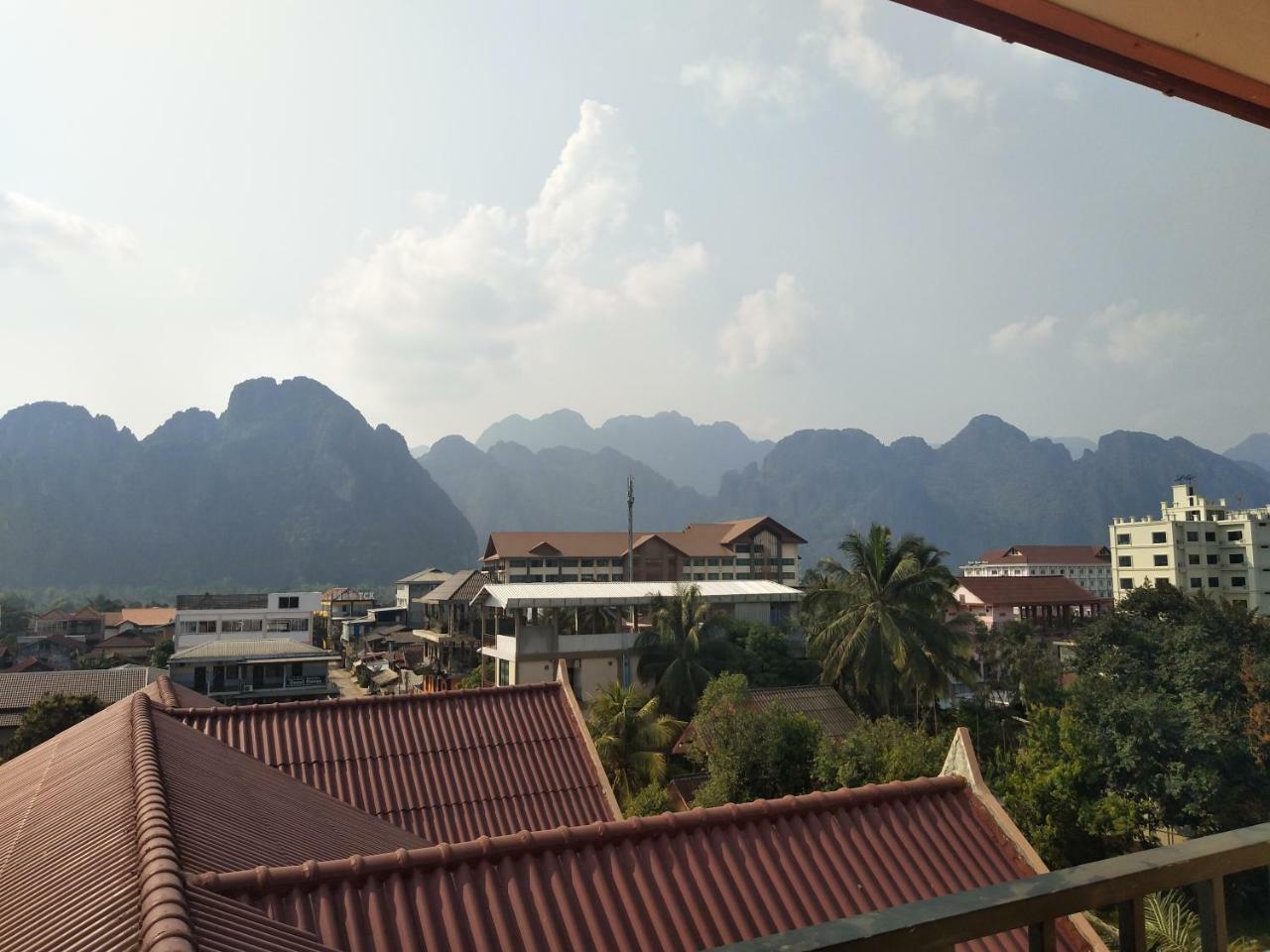 Pangu Hotel - 盘古酒店 Vang Vieng Exteriör bild